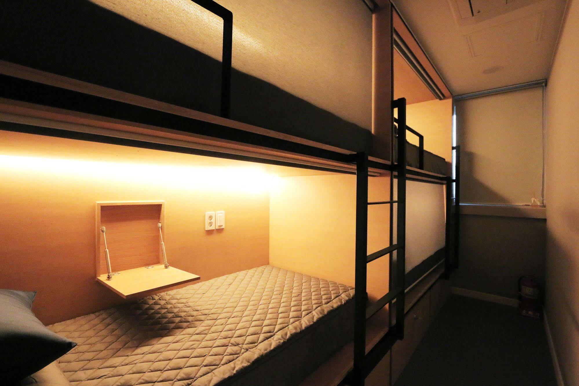 Blueboat Hostel Gyeongju Exteriör bild